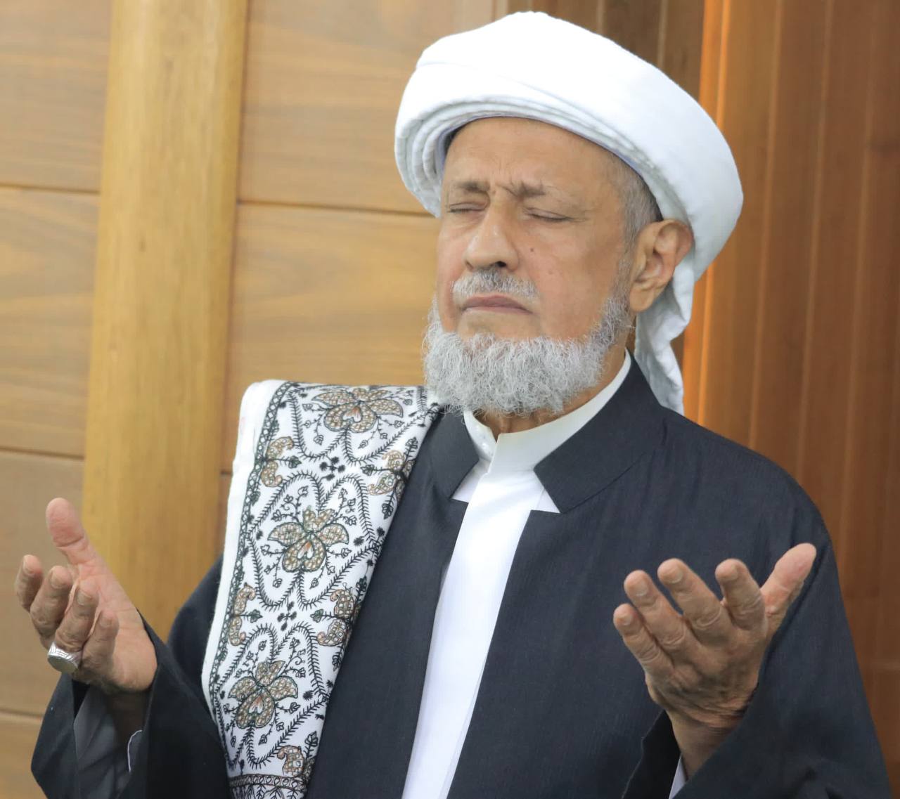 الحبيب عمر الجيلاني الحسني مفتي السادة الشافعية بمكة